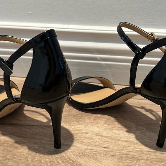 Michael Kors Simone Sandal - Picture 6 of 14